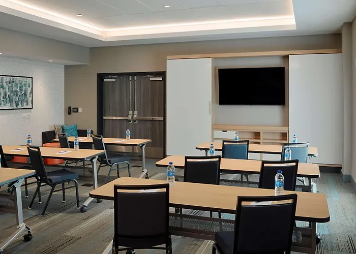 Hyatt House Osu Short North Hotel