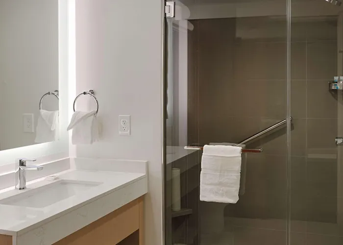 Hyatt House Osu Short North Hotel